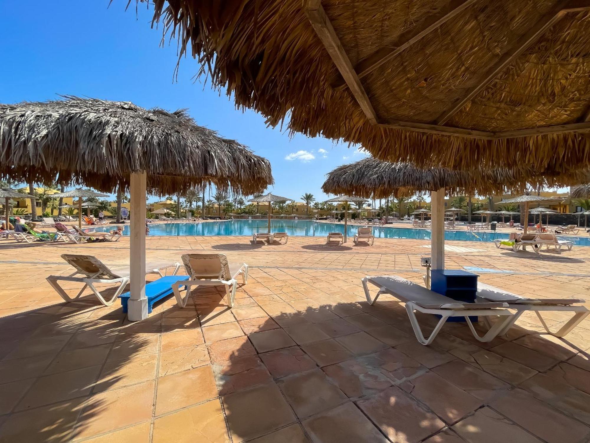 B-Rent Casa Angela Pool View Apartment Corralejo Bagian luar foto
