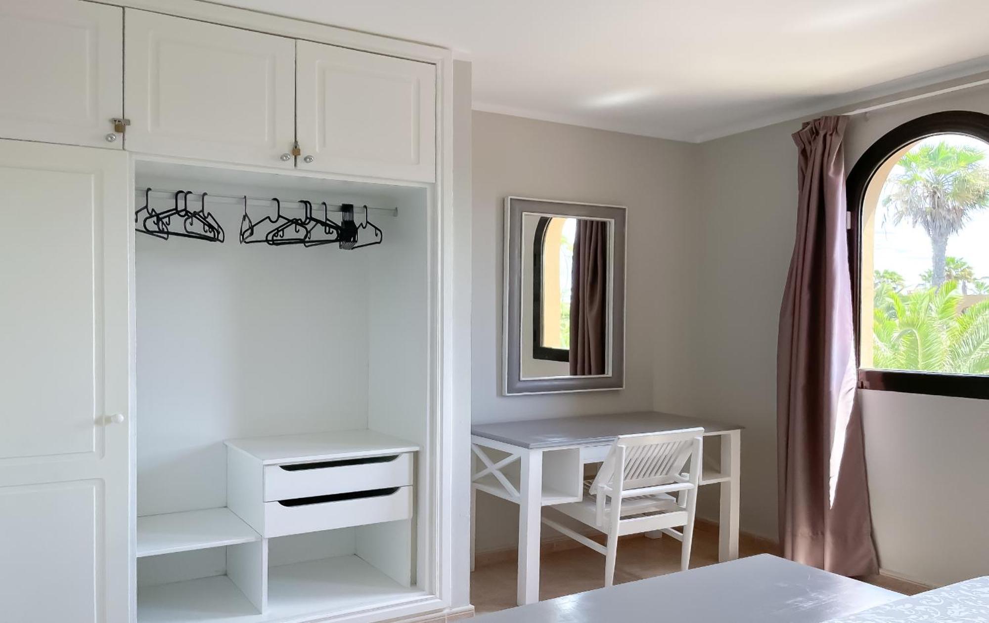 B-Rent Casa Angela Pool View Apartment Corralejo Bagian luar foto