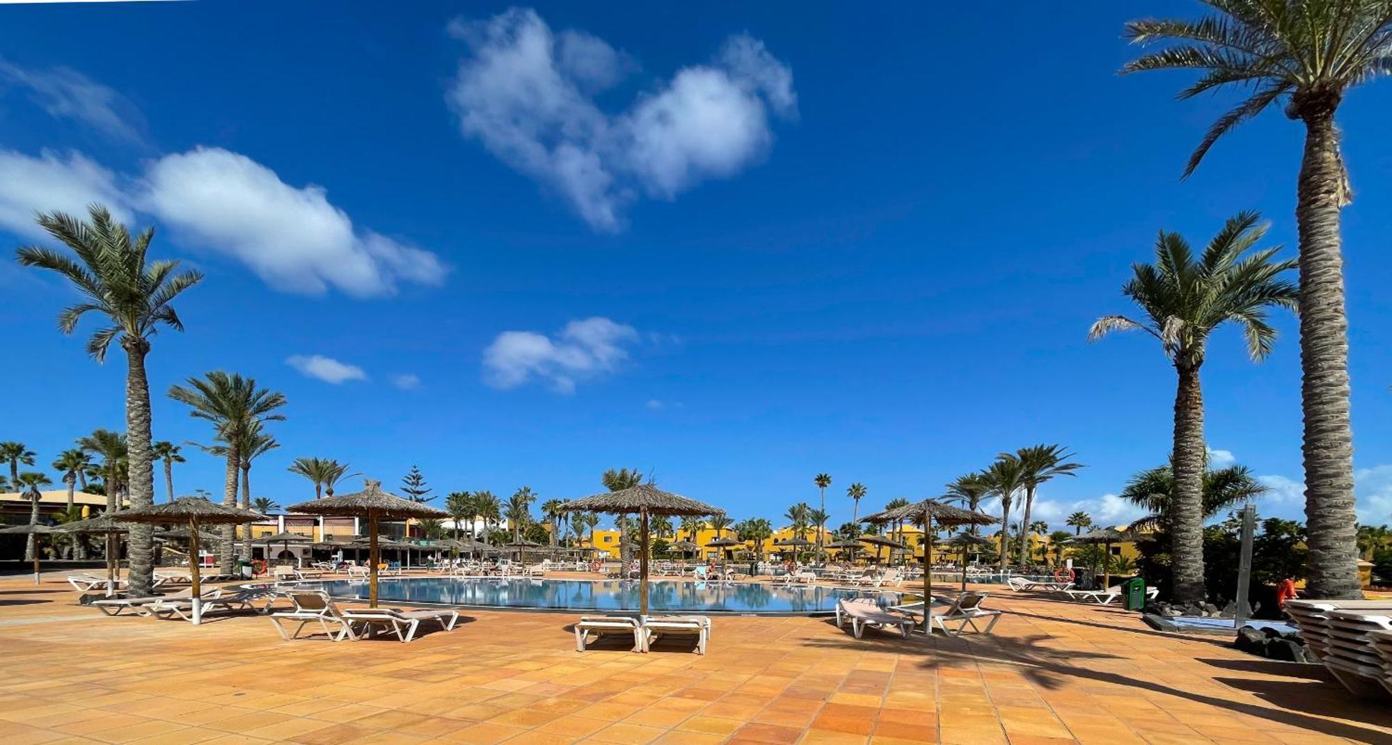 B-Rent Casa Angela Pool View Apartment Corralejo Bagian luar foto