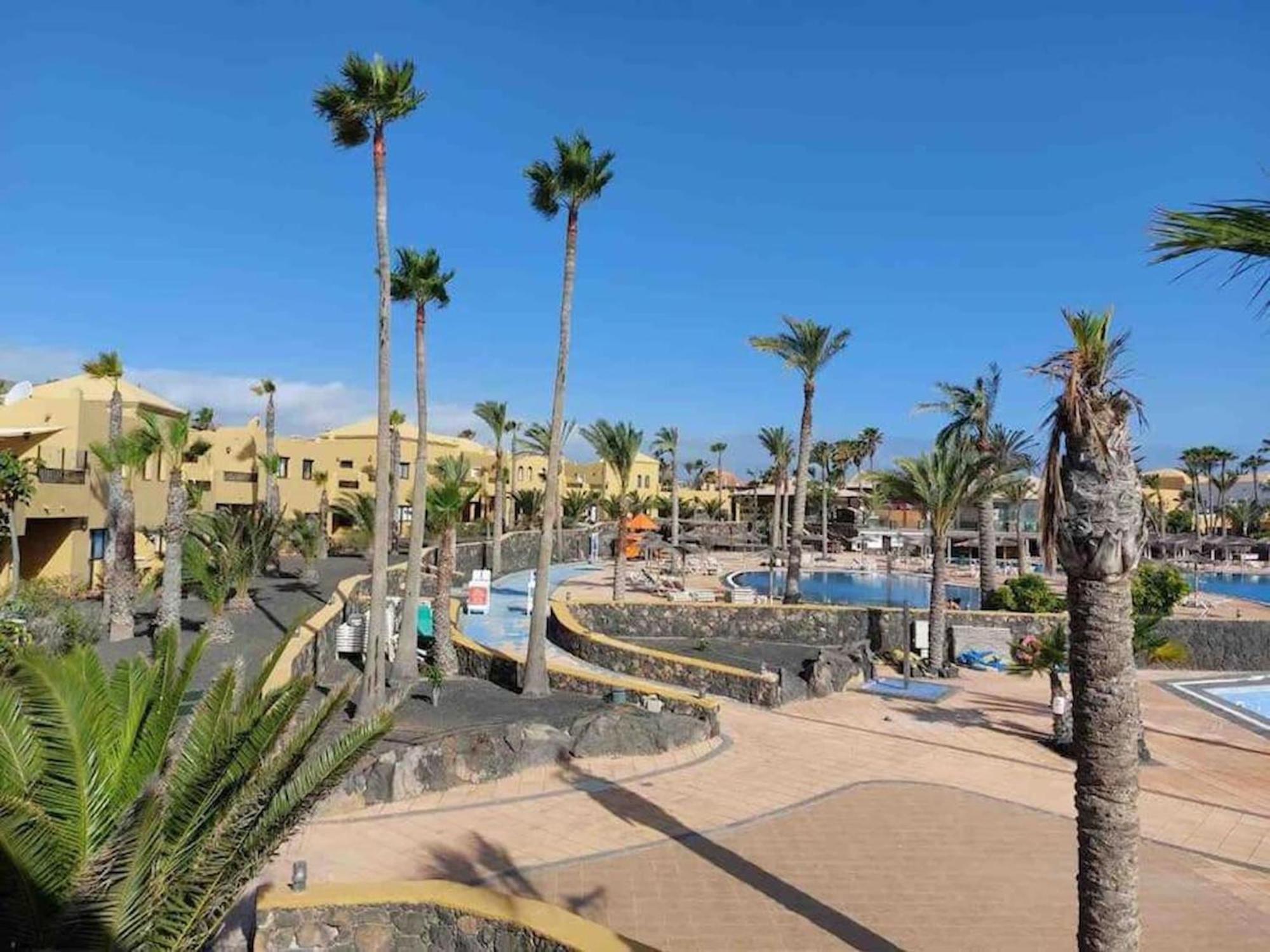 B-Rent Casa Angela Pool View Apartment Corralejo Bagian luar foto